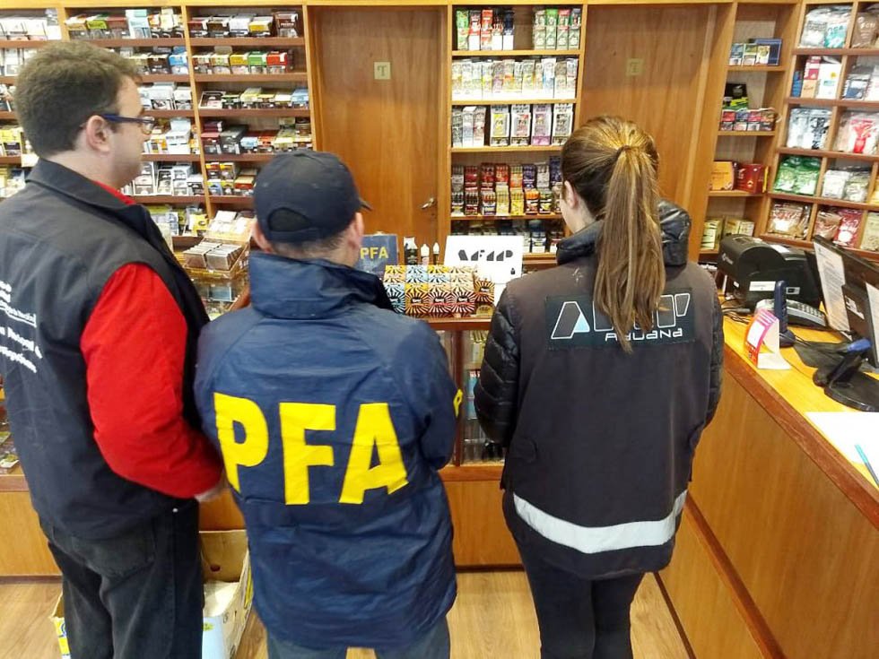 Tras múltiples allanamientos en Balcarce y la  zona secuestran mercadería ilegal por $ 4 millones