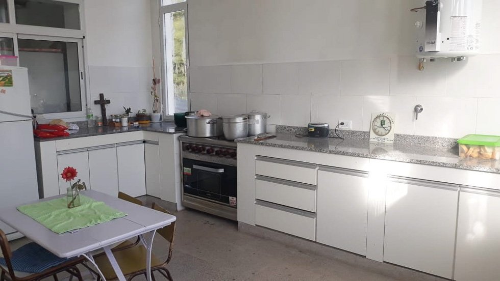 Avanzan obras en sede educativa  de Los Pinos: se remodeló la cocina