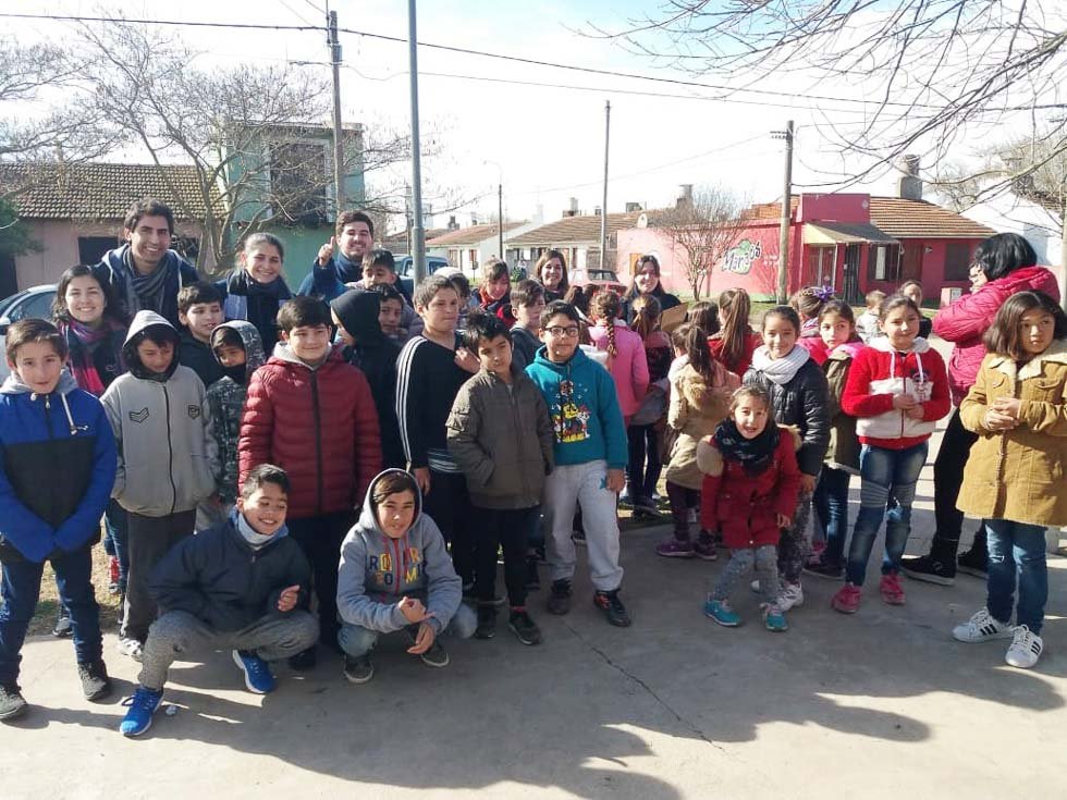 Chicos de «El  club después del Cole» visitan Tecnópolis