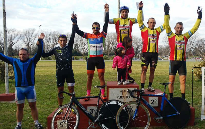 Ciclistas locales compitieron en Tandil