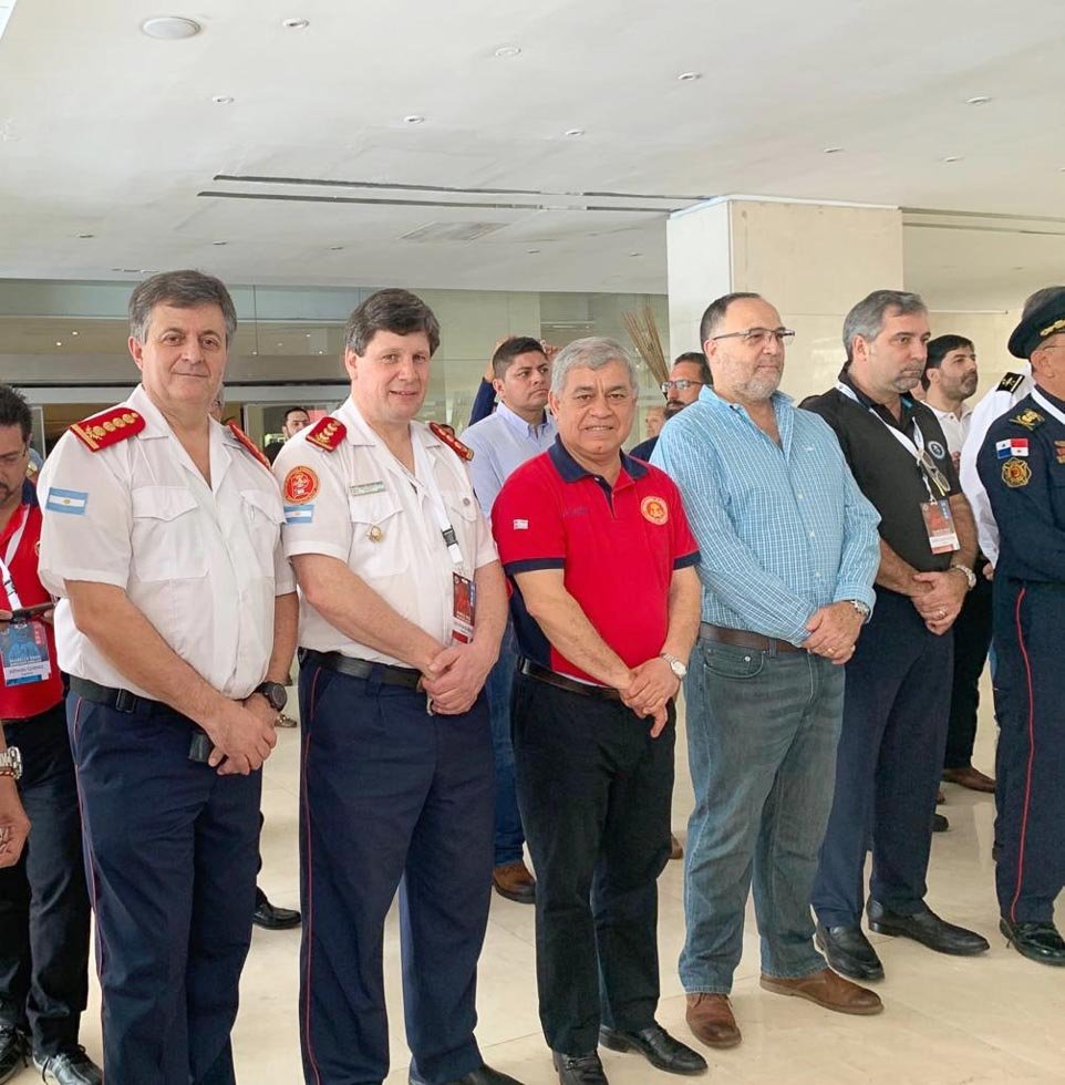Bomberos se capacitaron a nivel mundial