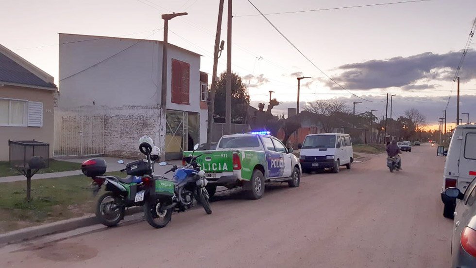 Secuestran un arma de fuego e identifican  a autores de un disparo intimidatorio