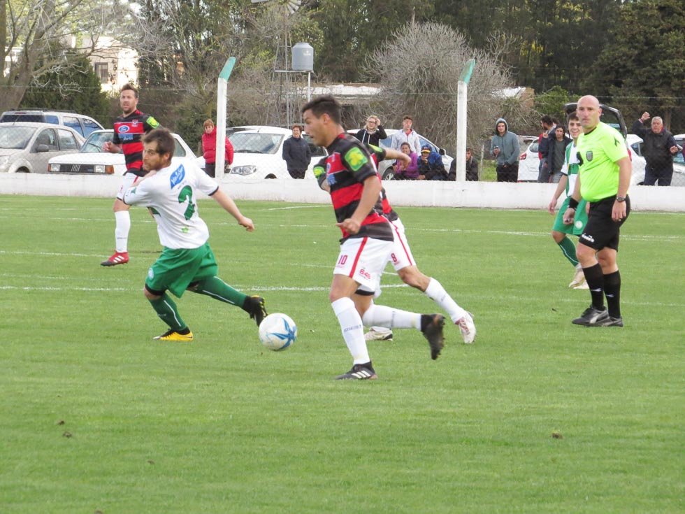 Amigos Unidos goleó a FC Agrarias 