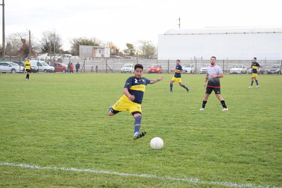 Boca fue práctico y lo definió en diez minutos