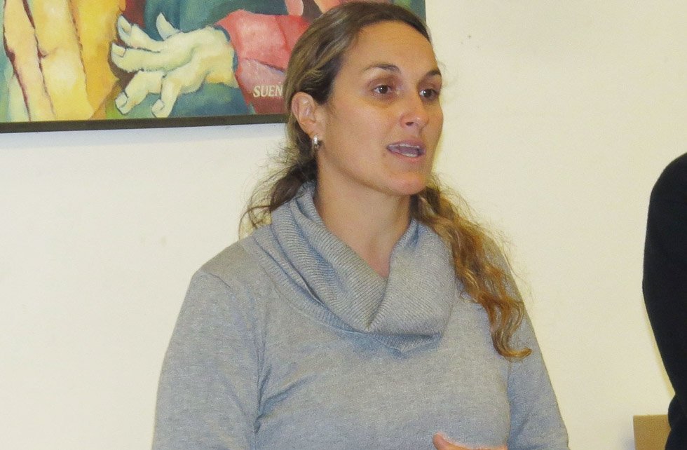  "El menú en los comedores cumple  con las necesidades nutricionales"