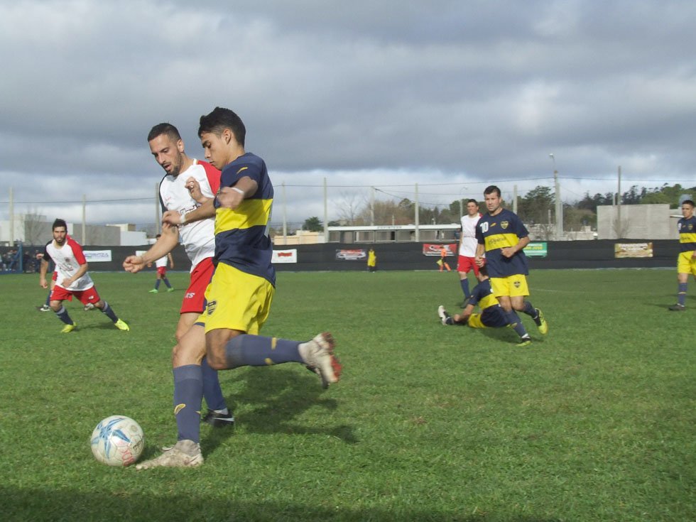En un entretenido partido, Boca Juniors le ganó a San Lorenzo 