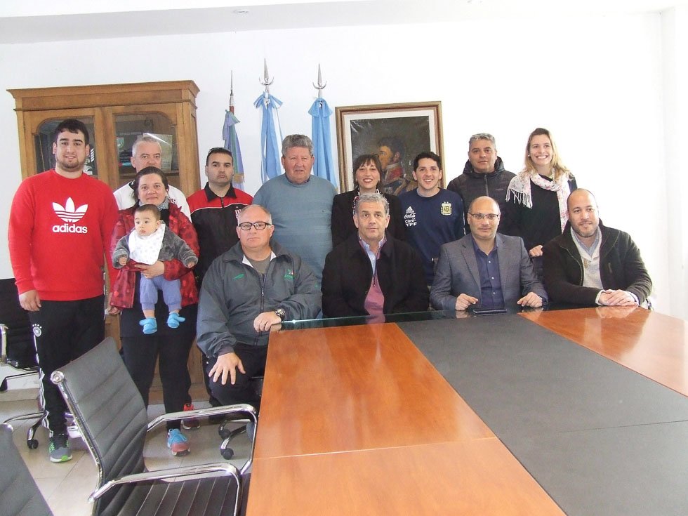 Diógenes de Urquiza visitó la ciudad y recorrió instituciones 