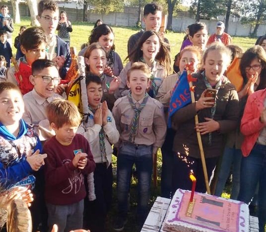 Los scouts celebraron su quinto aniversario