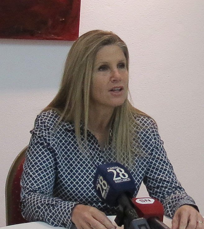 Cynthia Hotton reafirmó el compromiso  del Frente Nos en la defensa de los valores 