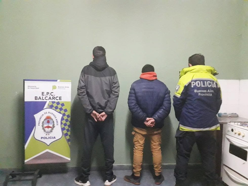 Aprehenden a dos menores y  dos mayores por robo y daños