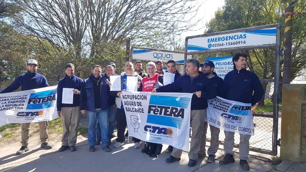 Reclamo de la FETERA a Aguas de Balcarce  por desconocer la representación sindical