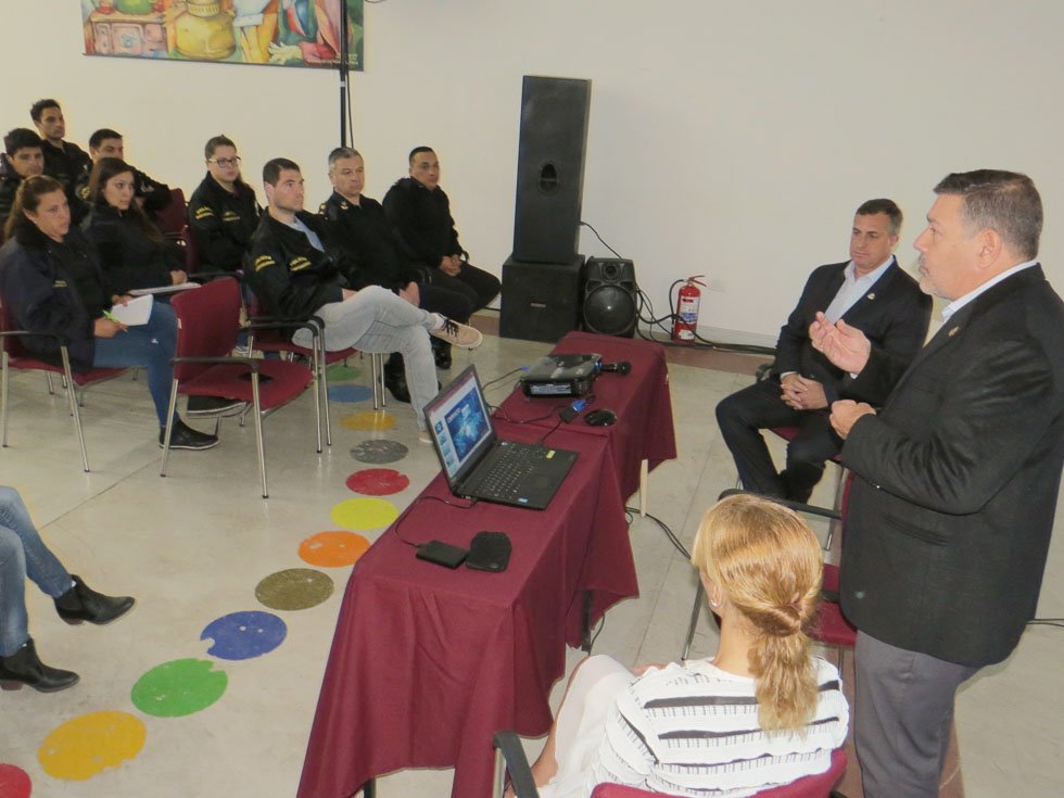 Narcotráfico y ciberdelito: se capacitaron efectivos policiales