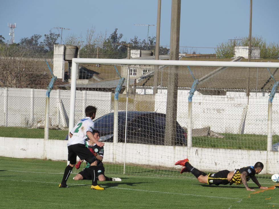 Sportivo Trabajo vencio a FC Agrarias y se clasificó