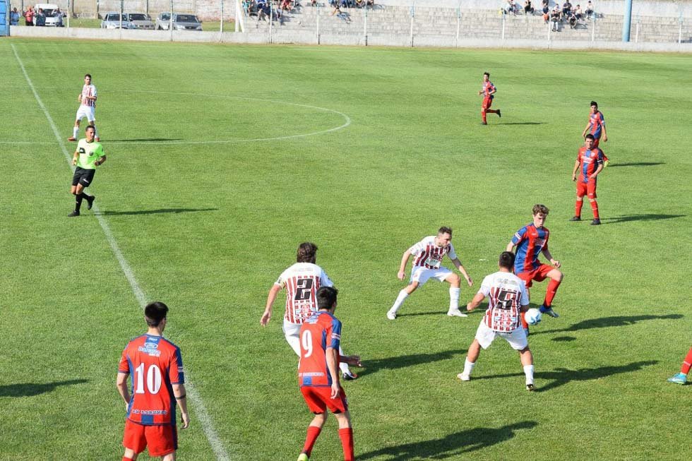 San Agustín empató con San Lorenzo y ganó el grupo