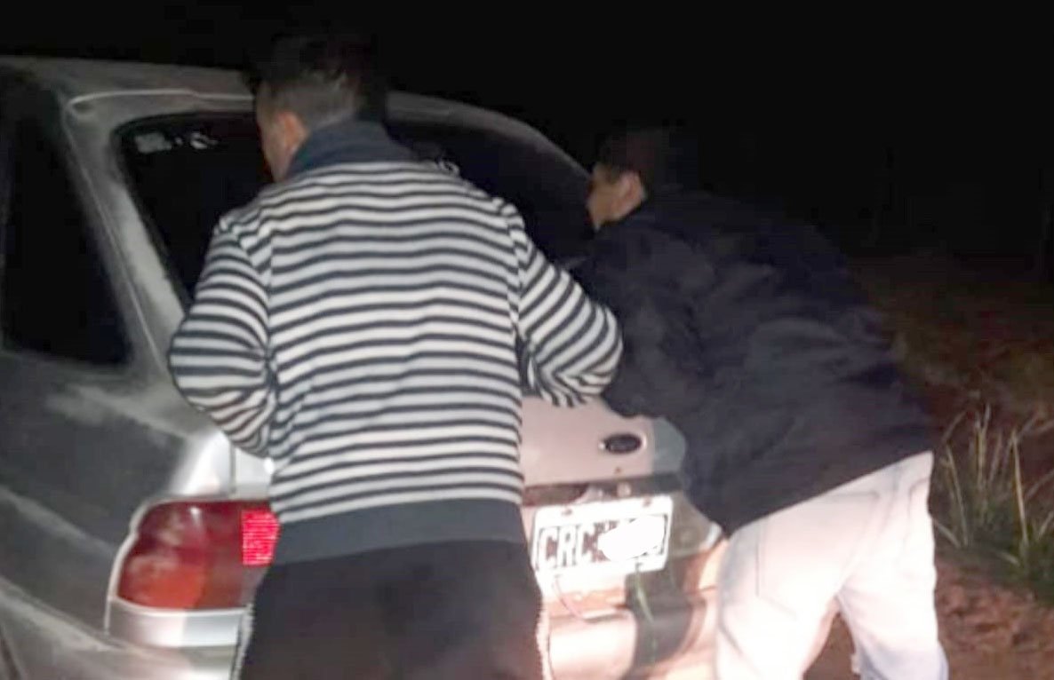 Dos detenidos por robar en un campo de Juan Vincenty  