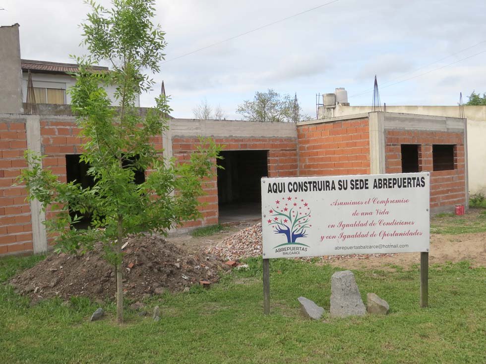 Avanza la construcción de la sede de «Aprepuertas»