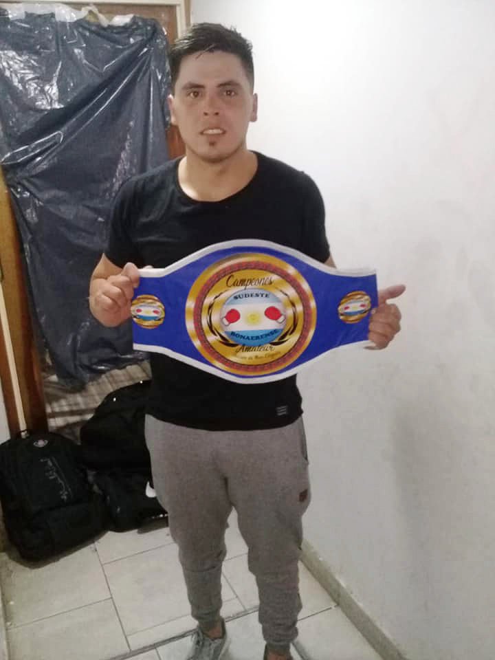 Boxeo: Alberto «Beto» Cerezuela ganó  el título Campeones del Sudeste Novicio