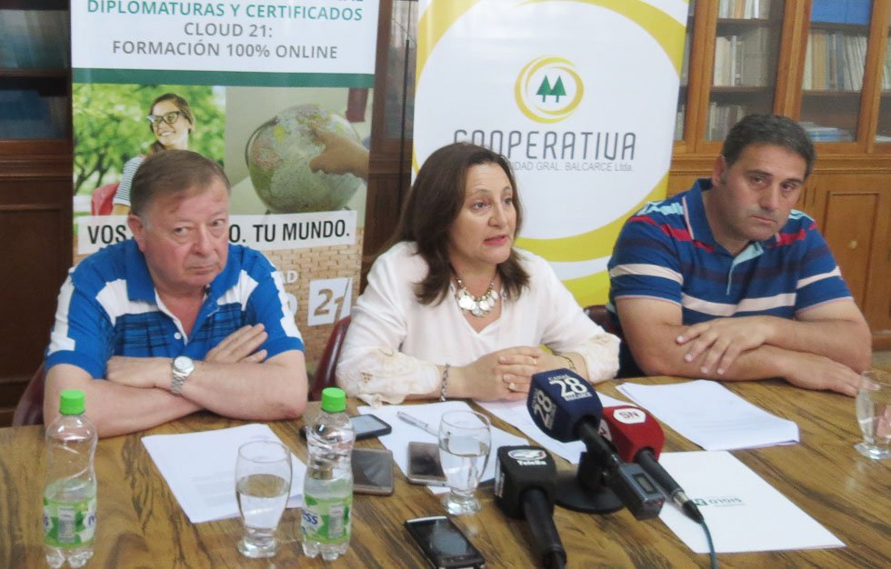 Trascendente acuerdo entre la Cooperativa  de Electricidad y la Universidad Siglo XXI
