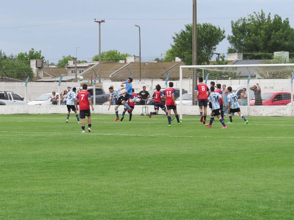 San Lorenzo volvió a ganar y forzó a dos finales mas