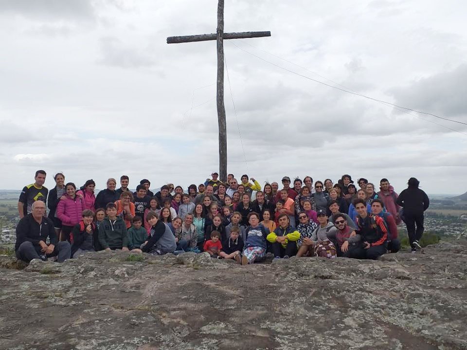  Alcanzando  la cima por los  senderos de la  Fe