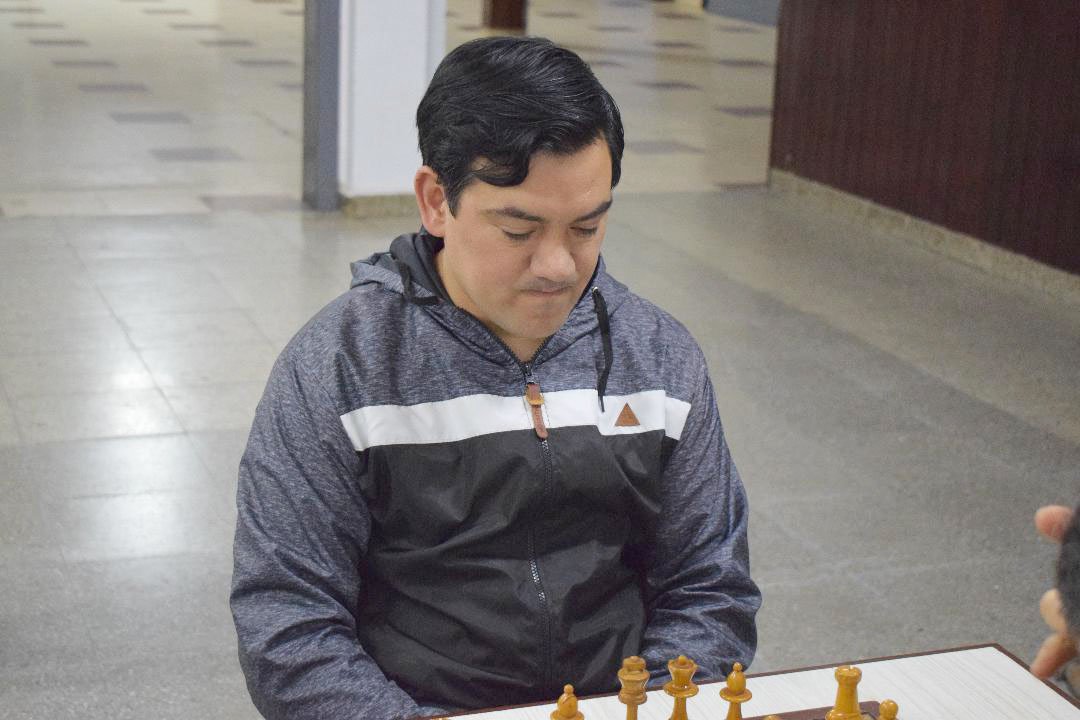 Maximiliano Bustos ganó el torneo "Mayor" de ajedrez