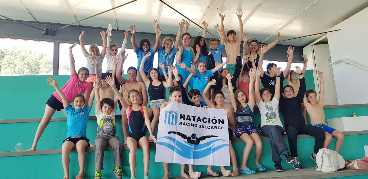 Racing Club es campeón de la liga Regional de Natación