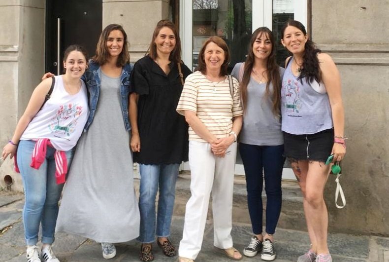 No existen «grietas» cuando el  objetivo es la ayuda al prójimo