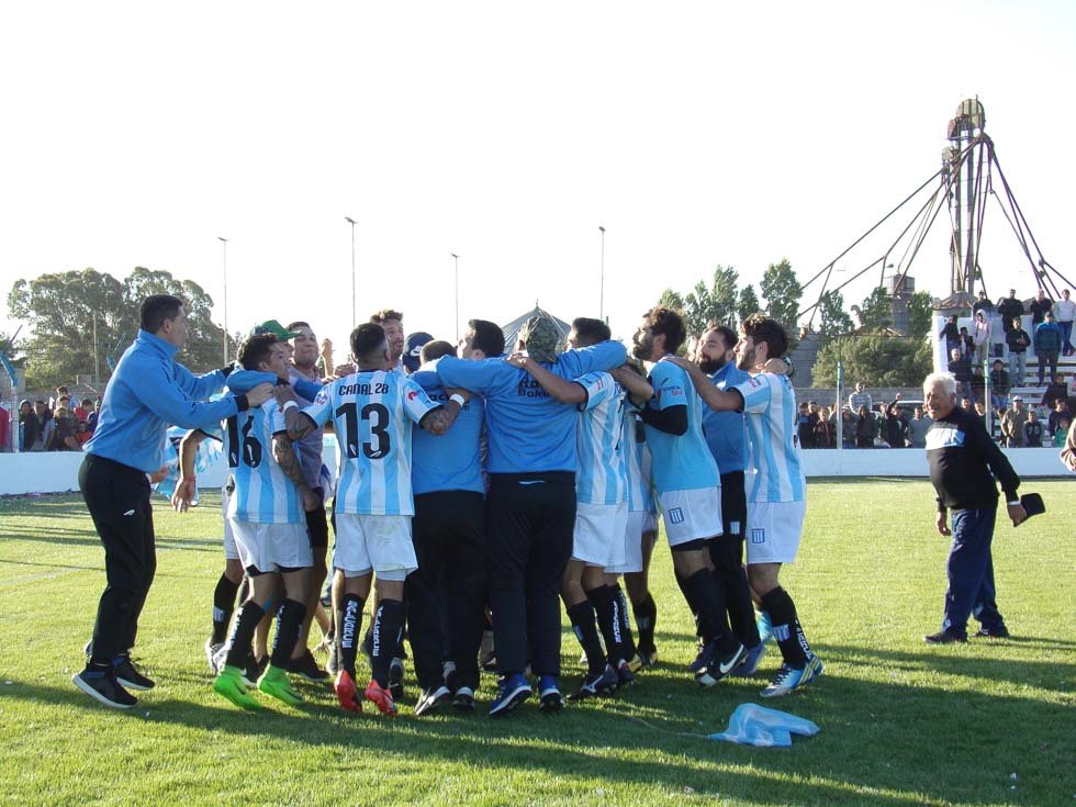RACING BICAMPEON