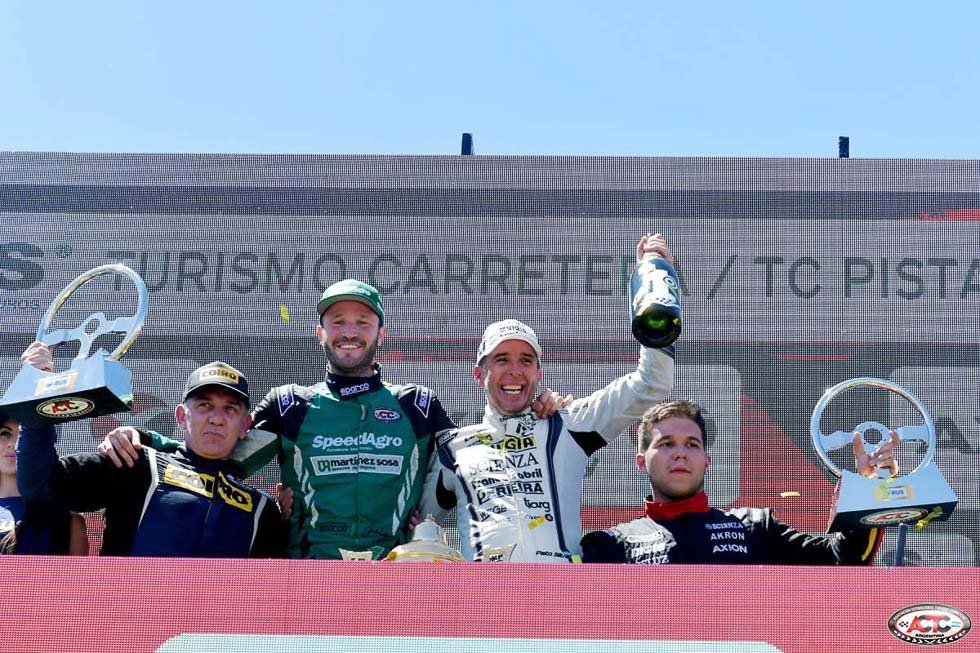 Canapino campeón del Turismo Carretera