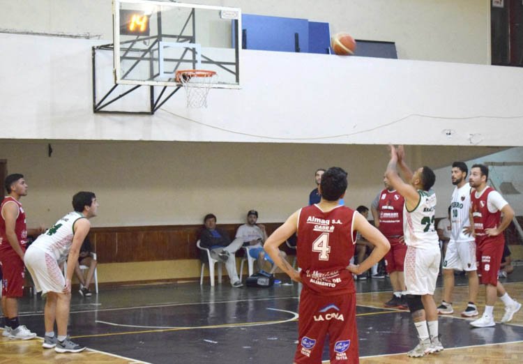 Basquet: Peña Roja y Racing Club jugarán la final del Interclubes