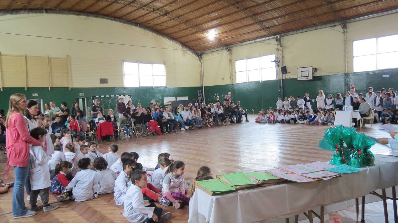 La E.P. Nº 13 realizó la 6ª edición del concurso literario «Llegó  la hora de escribir un cuento»