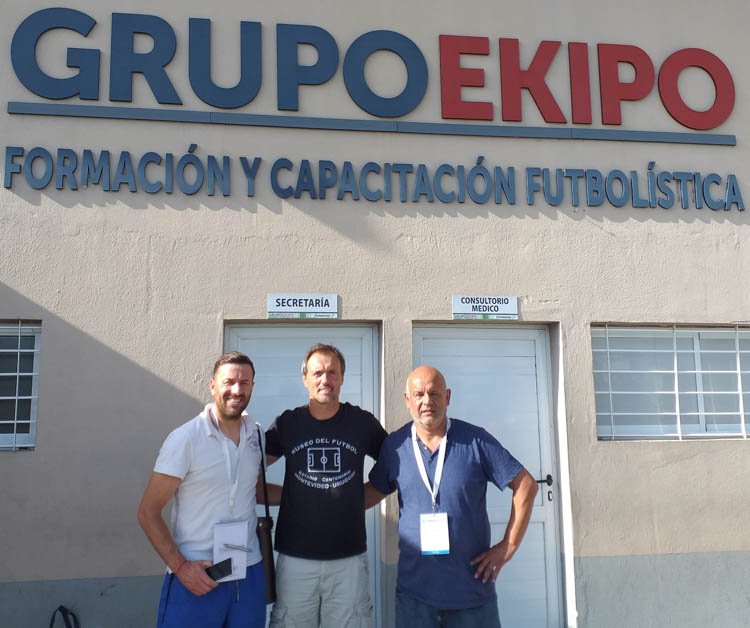Entrenadores locales participaron en Rosario de congreso de fútbol