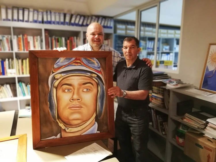 Donaron obras de arte sobre Fangio y Bordeu
