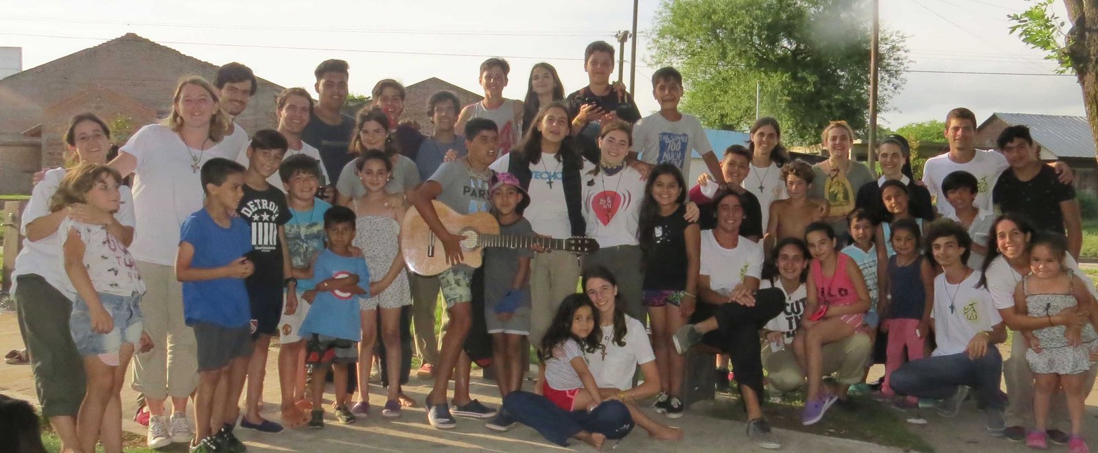 Un centenar de jóvenes misioneros «invadió» Balcarce