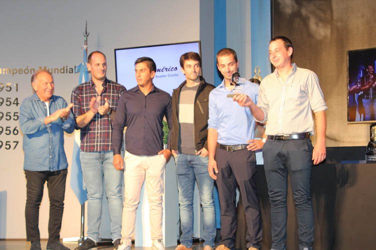 Mangoni continuará con la misma escuadra