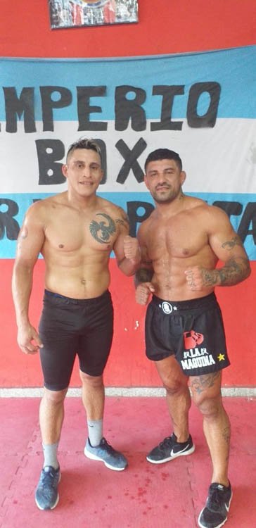 Los "guantes" se vuelven a chocar