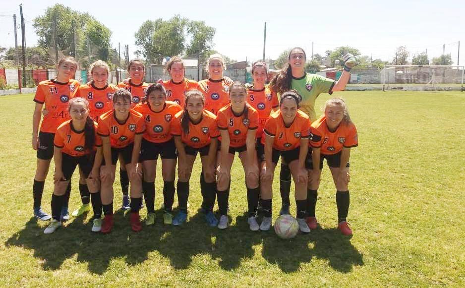 Equipo femenino de Los Patos jugará la Copa de Campeones