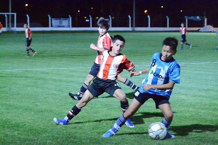 Los equipos de AFA fueron superiores en la primera fecha 