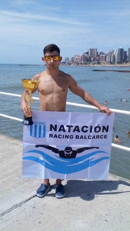 Triunfo de Luigi Farace  en Playa "Bristol"
