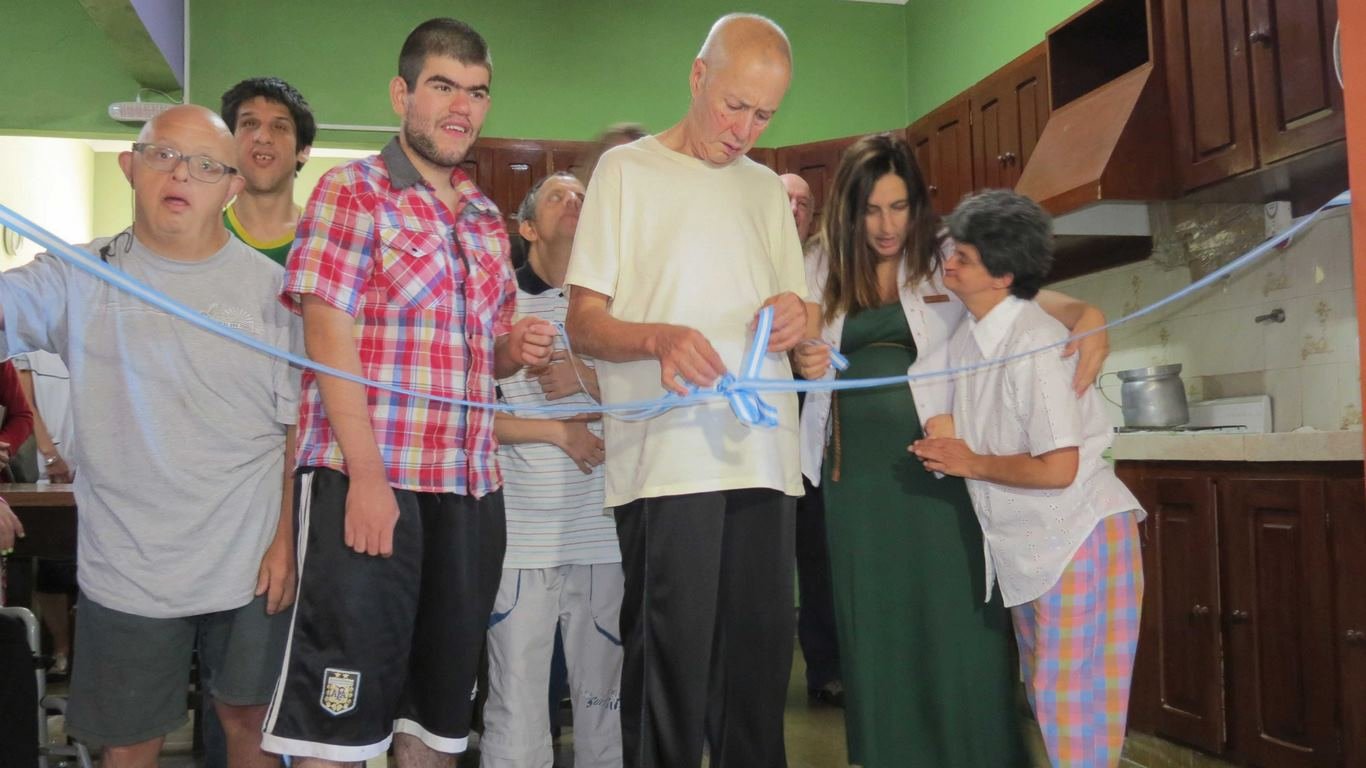 Nuevas obras para mejorar su servicio inauguró el Centro de Día "Arco Iris"