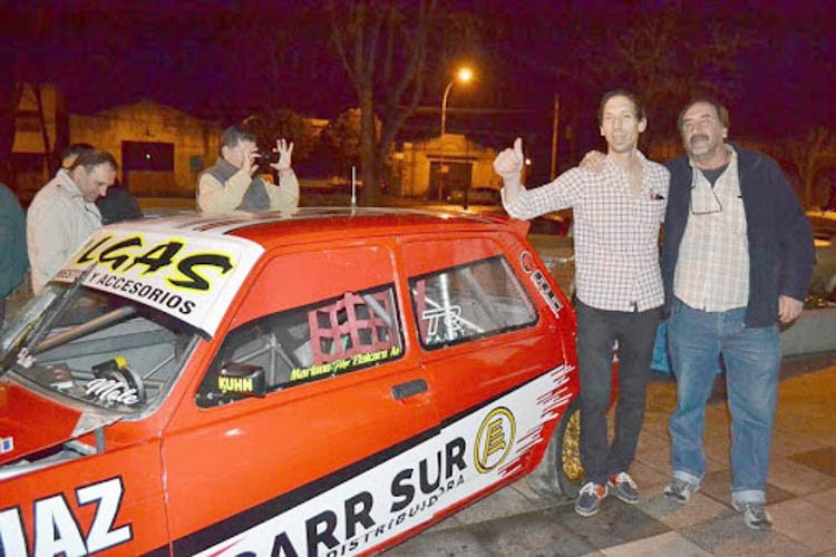 Fisicaro en dos frentes: Monomarca y Minicross