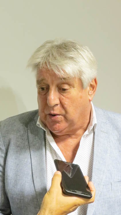 Pérez dice que es momento de colaborar  y «no de meter piedras en el camino»