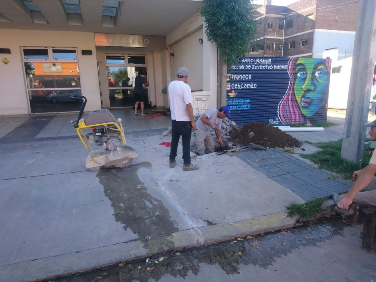 Reparan pérdida de agua en el Hospital