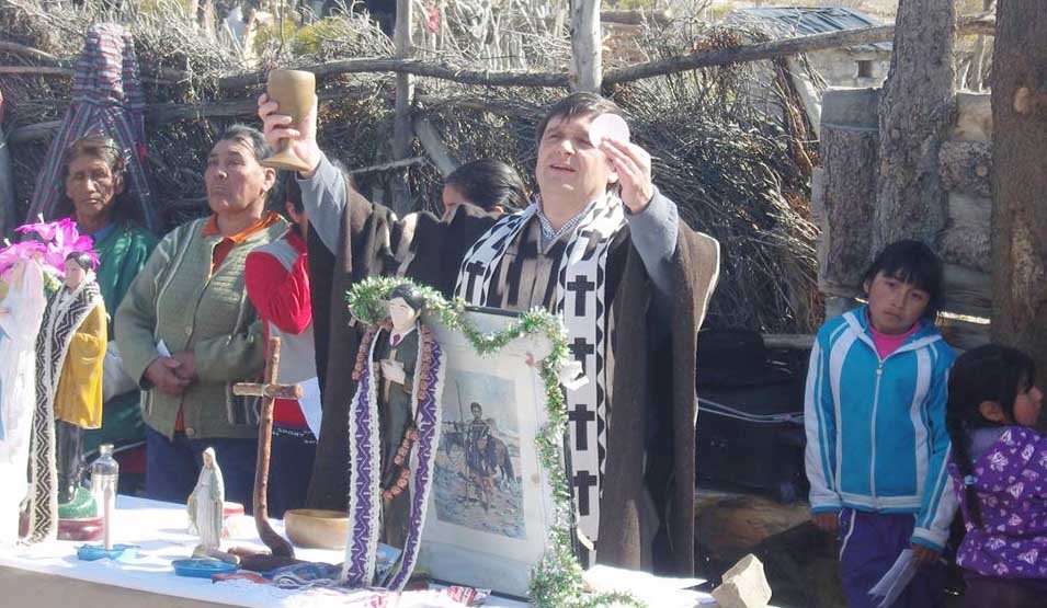 El Padre D’Orfeo en medio del  estallido de Covid-19 en Loncopué