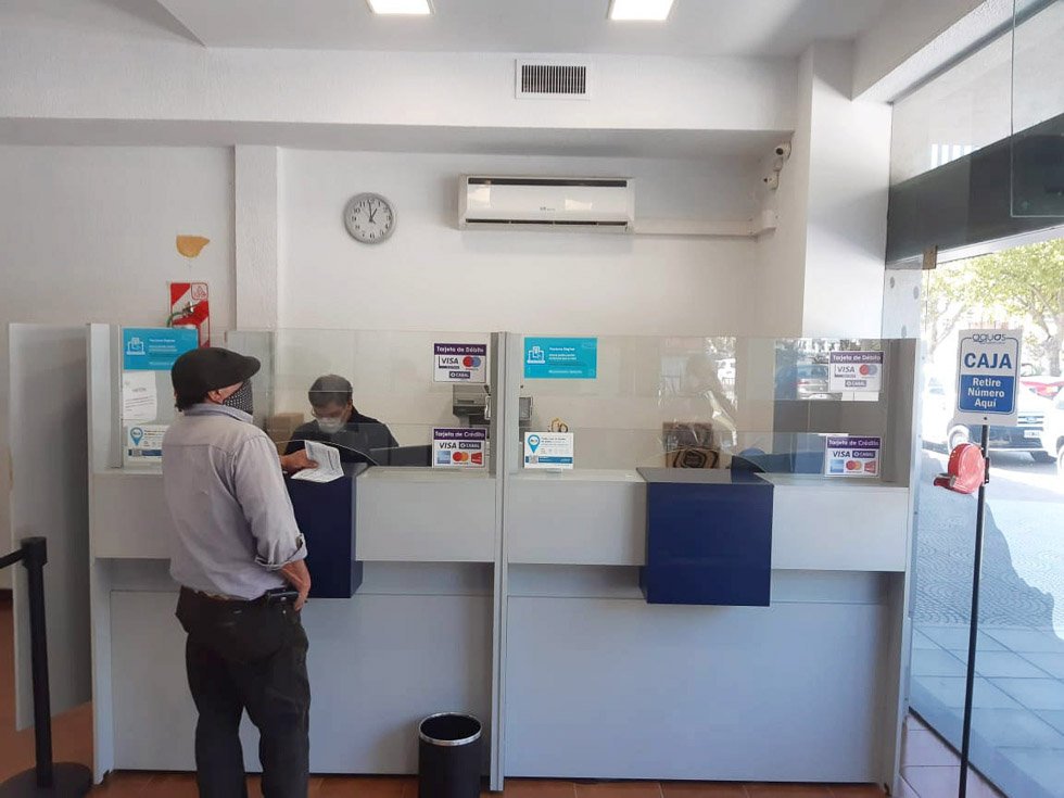 Aguas de Balcarce reabrió ayer su oficina comercial 