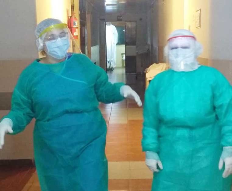 Los enfermeros, cara a cara con el Covid-19