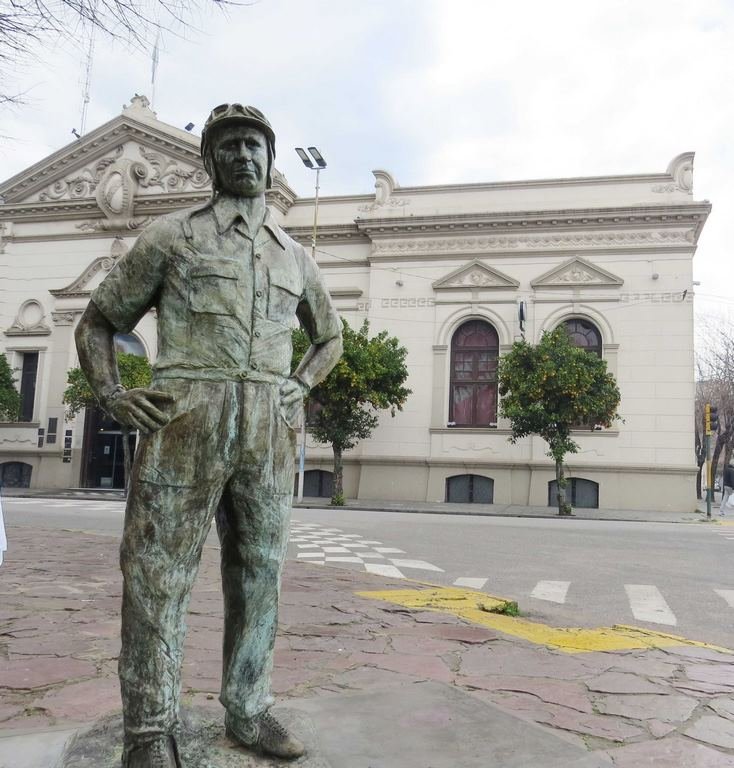 Se conmemora hoy un nuevo aniversario  de la muerte  de Fangio
