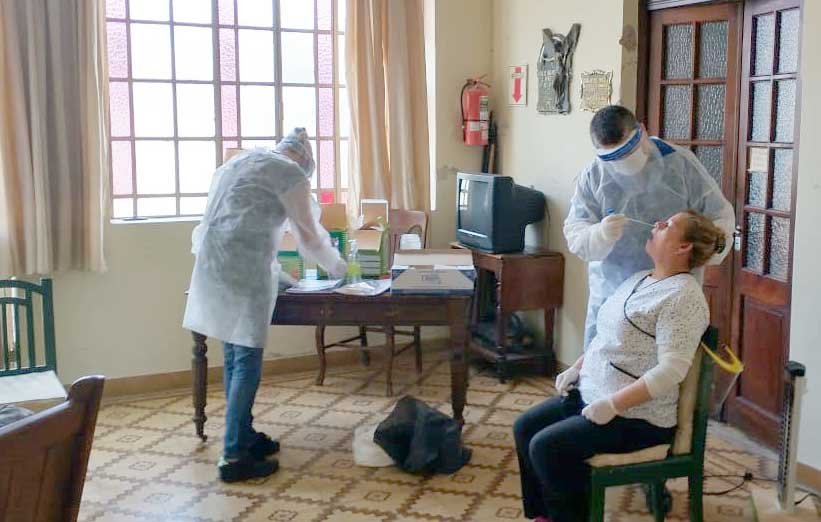 Covid-19: creciente preocupación ante un  nuevo deceso y el fuerte aumento de casos