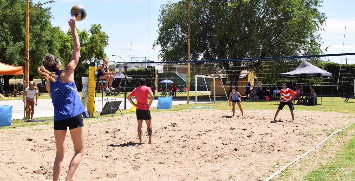 Se disputó el primer torneo de beach vóley en Sportivo Trabajo