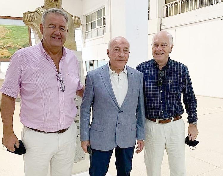 Reconocimiento a Oscar "Cacho" Fangio  por su trayectoria deportiva
